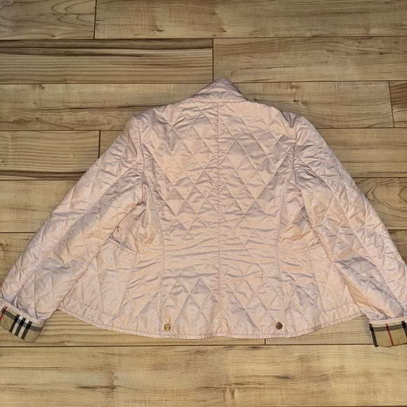 Rare BURBERRY light pink quilted jacket. - Picture 6 of 10